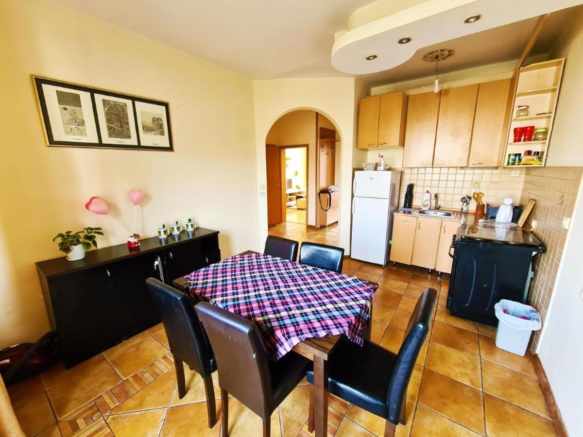Central Apartments سكوبجي المظهر الخارجي الصورة