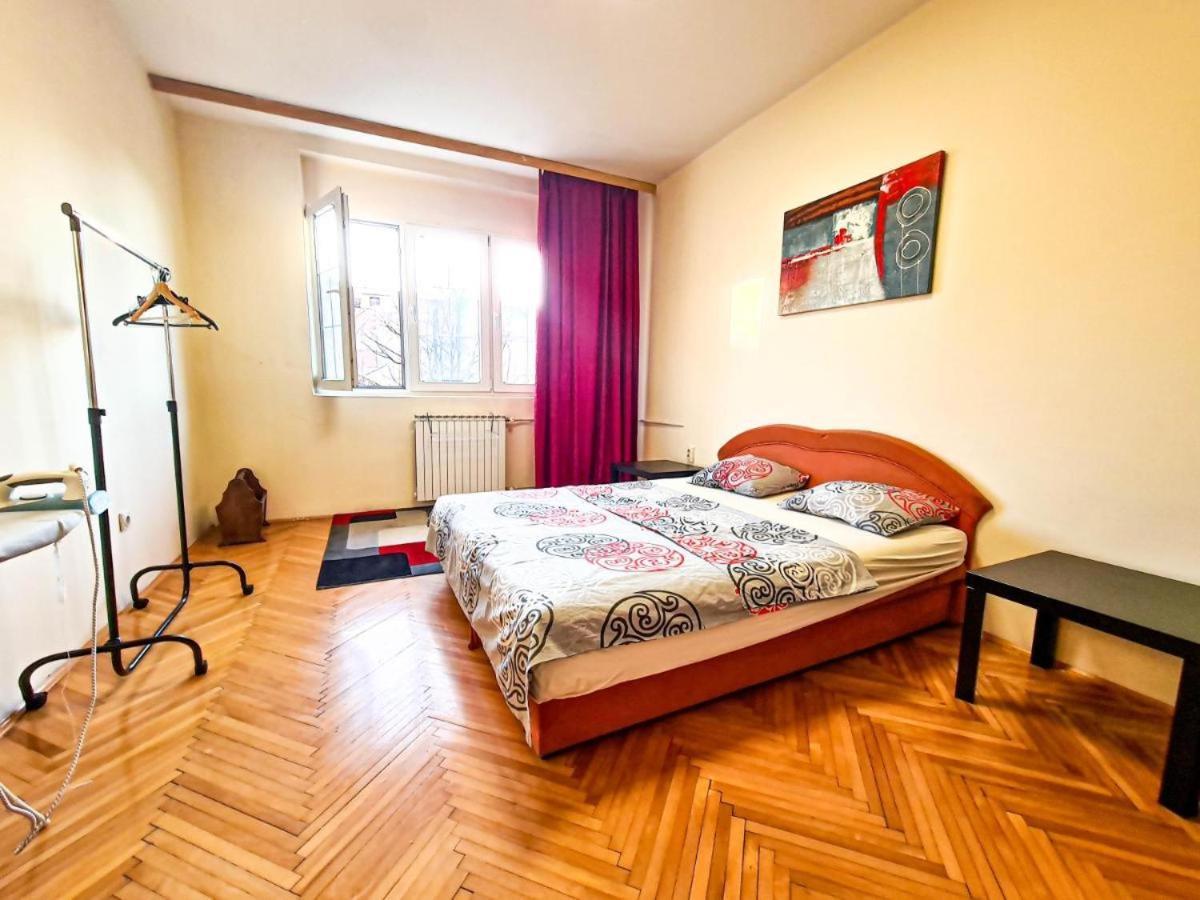 Central Apartments سكوبجي المظهر الخارجي الصورة