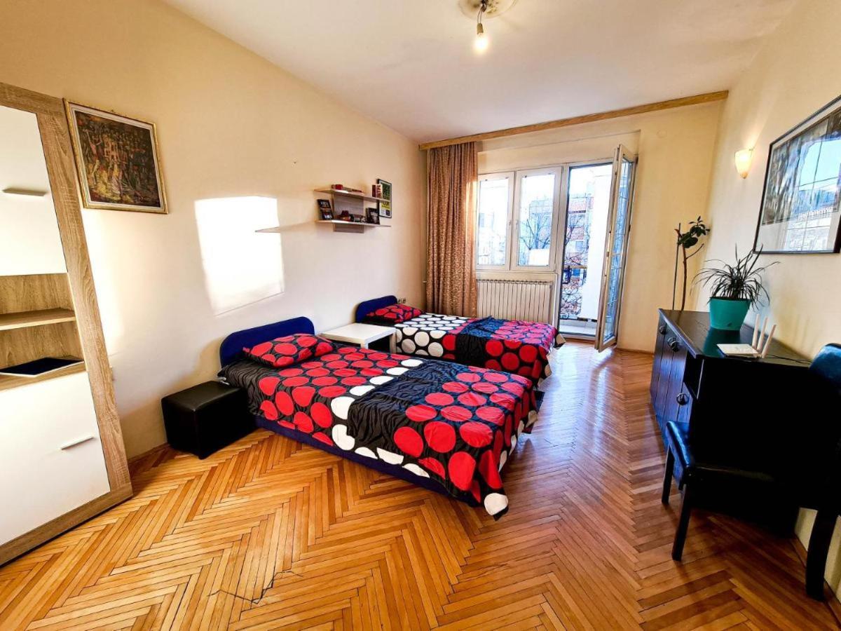 Central Apartments سكوبجي المظهر الخارجي الصورة