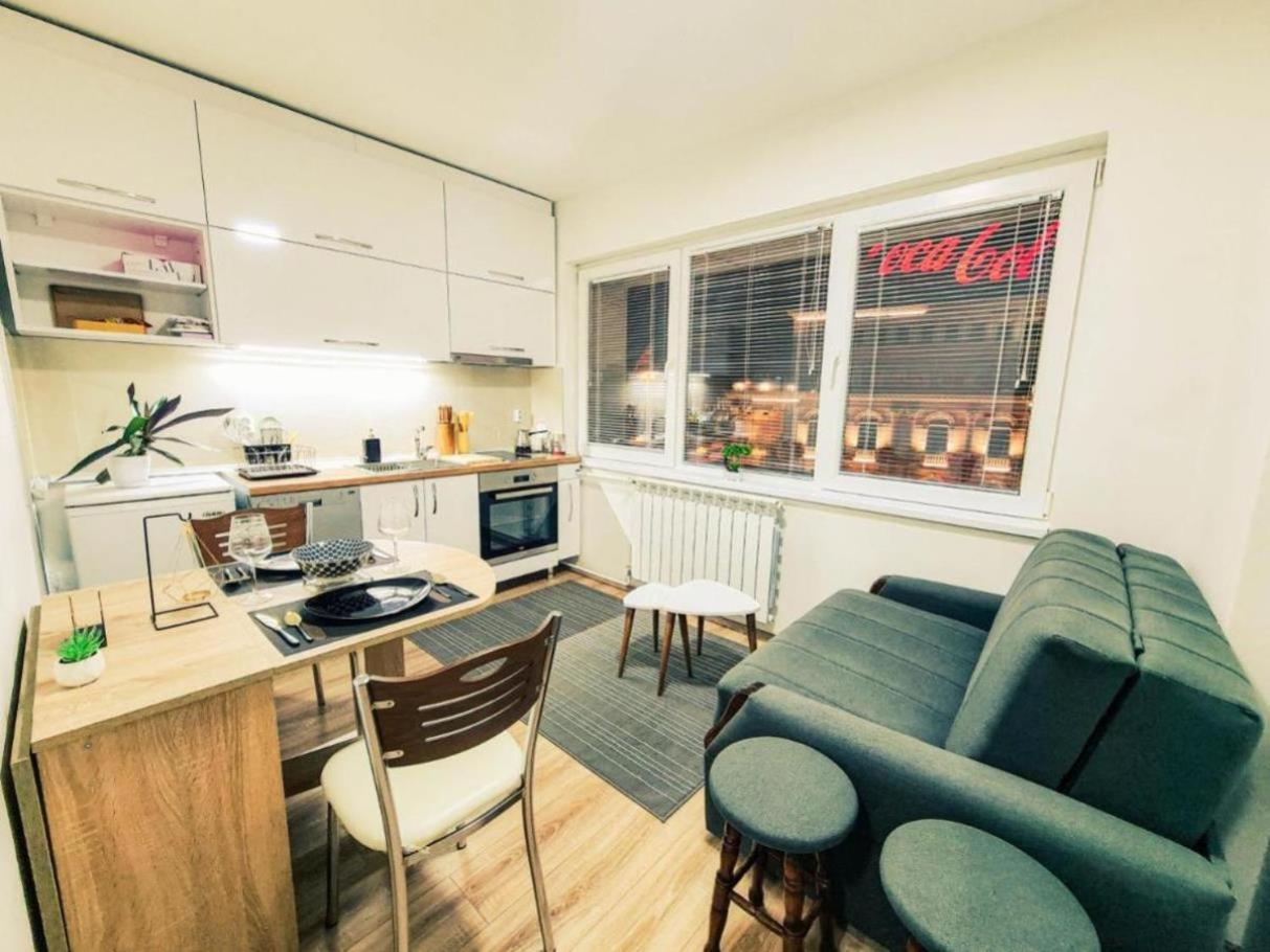 Central Apartments سكوبجي المظهر الخارجي الصورة