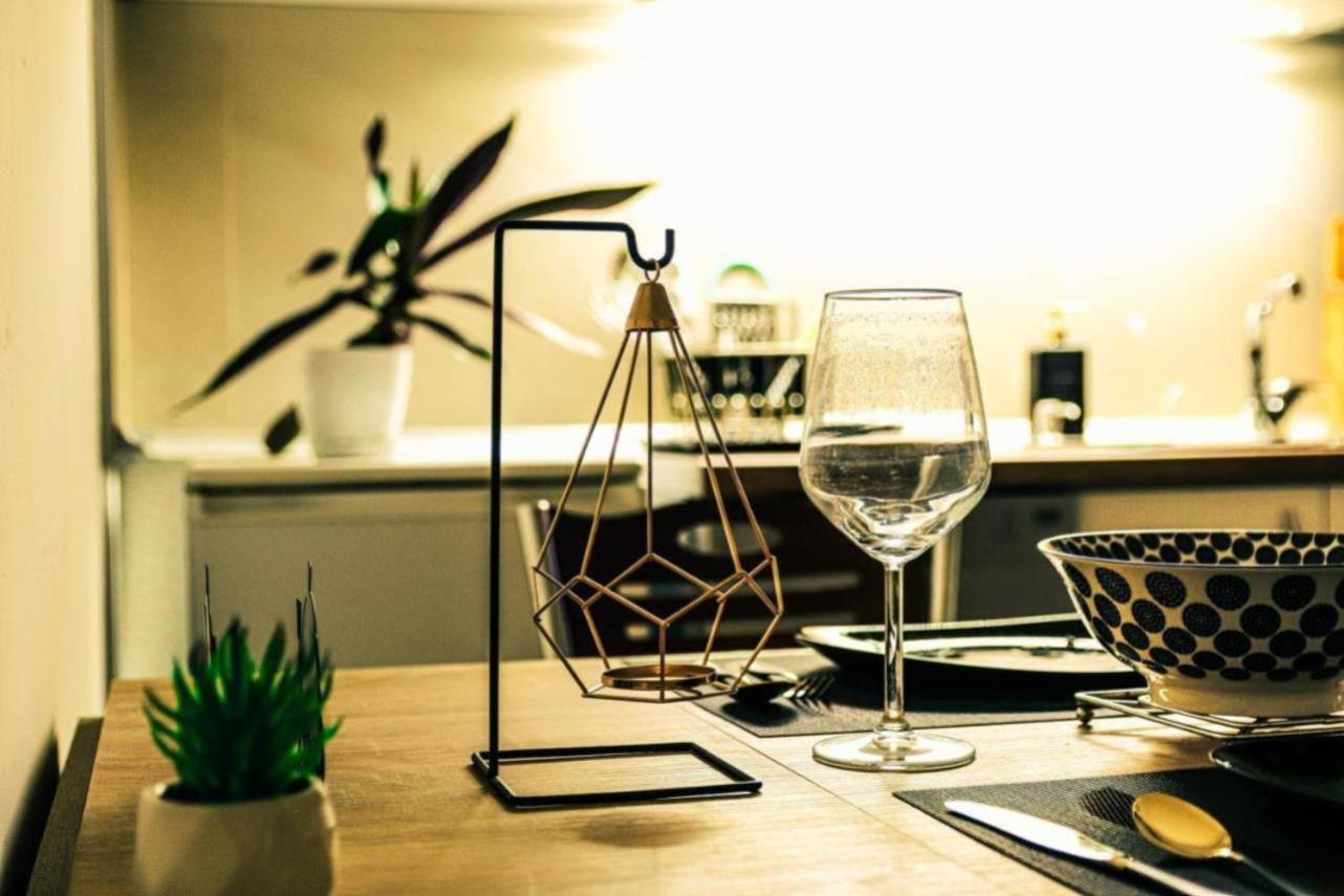 Central Apartments سكوبجي المظهر الخارجي الصورة