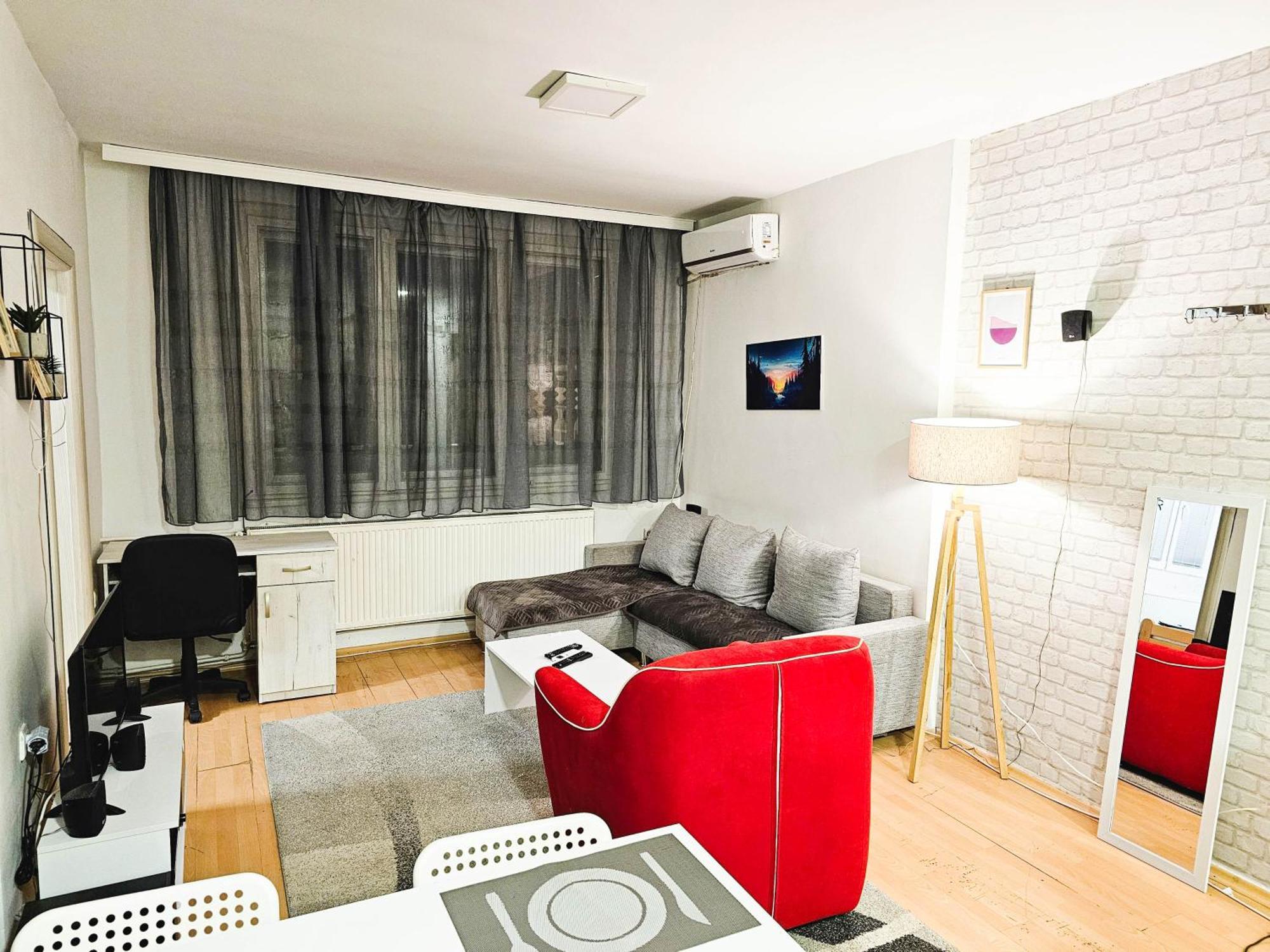 Central Apartments سكوبجي المظهر الخارجي الصورة