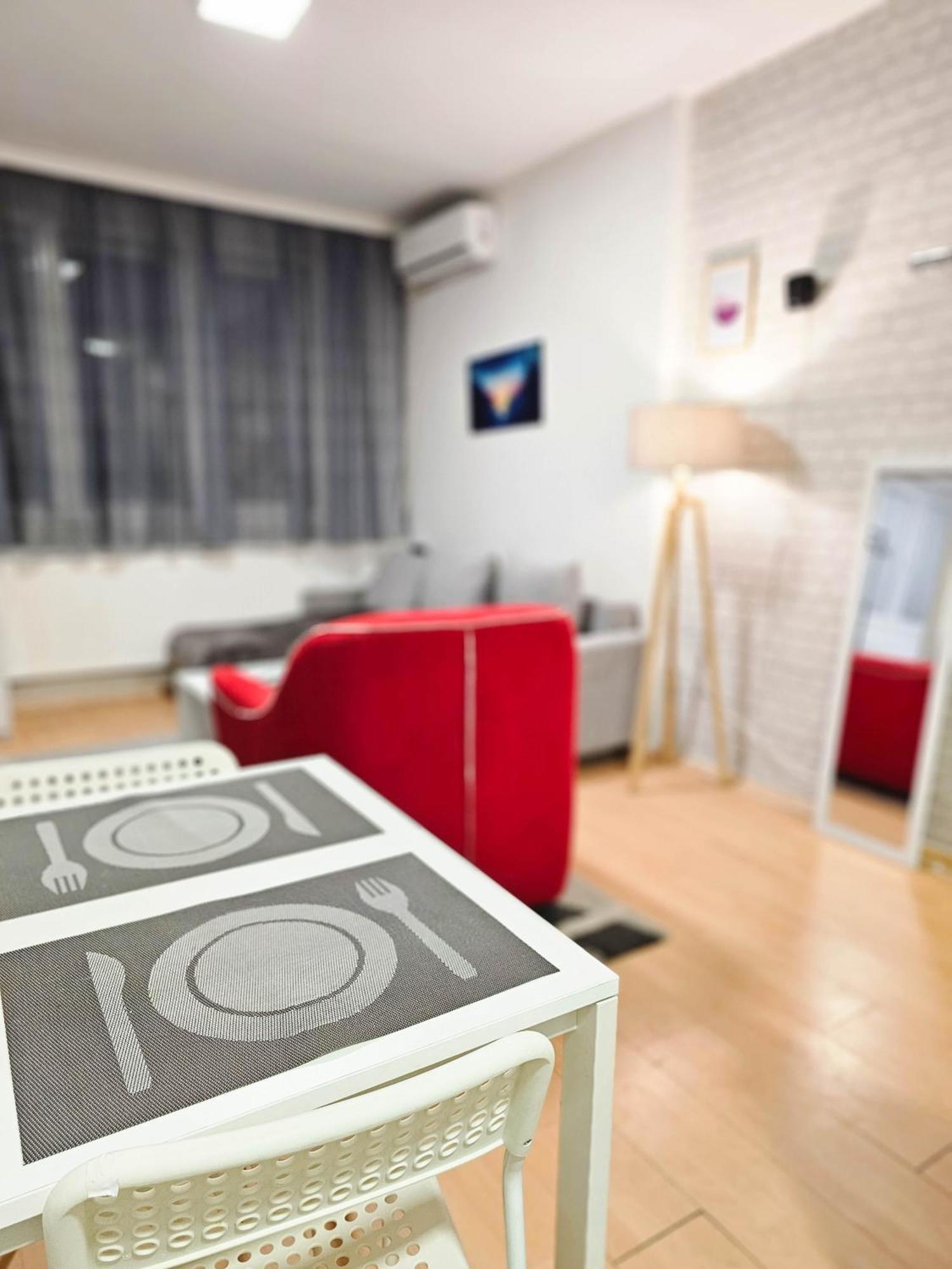 Central Apartments سكوبجي المظهر الخارجي الصورة